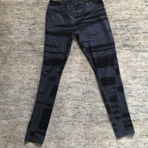 Zella gray and black leggings